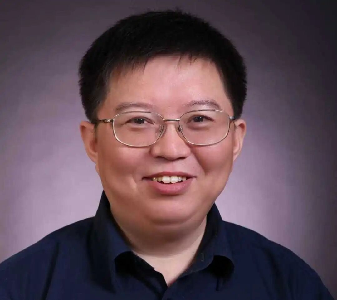 《光明日报》报道：田青春校友当年推荐数学家王虹赴法留学